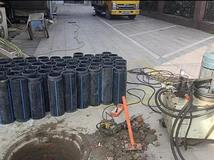 延川PE置换管厂家 DN315置换管 非开挖管短管置换